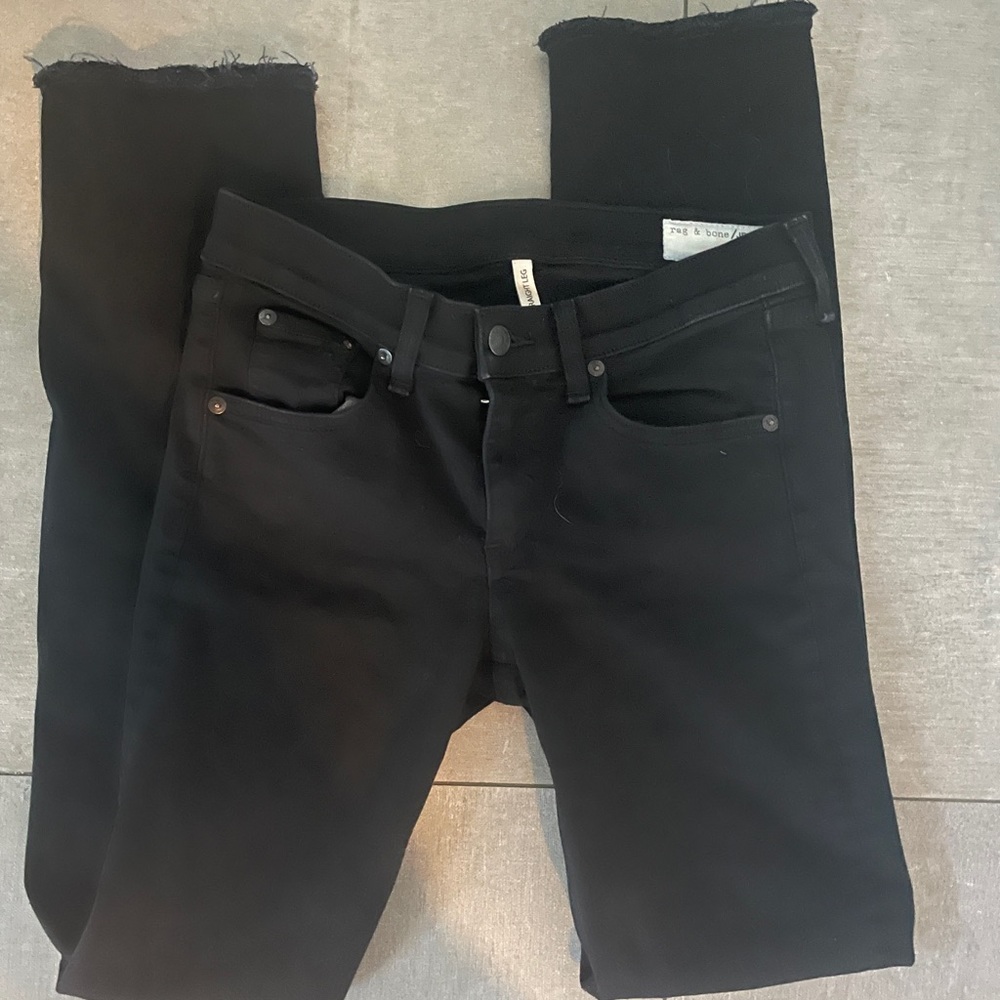 Black Coal Dark Rinse size 26 Straight Leg Jeans